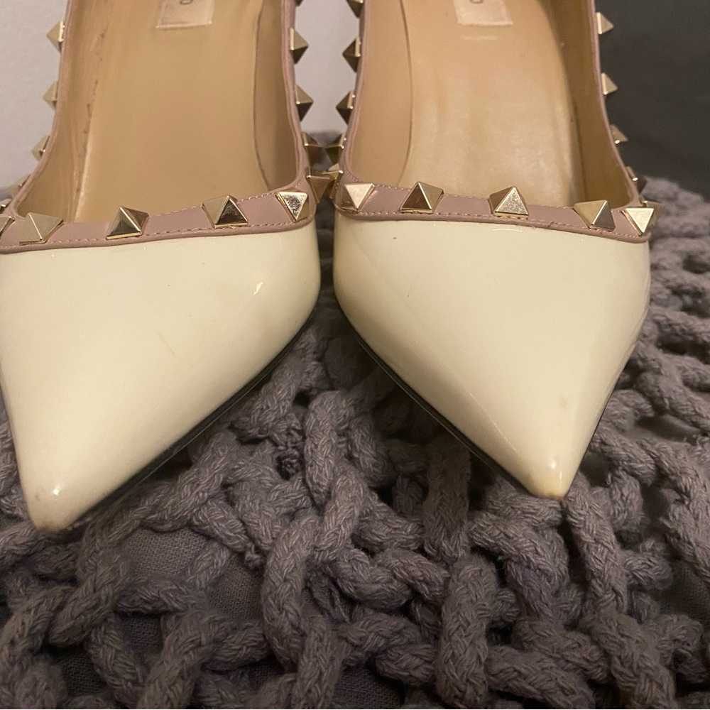 Valentino Studded heels cream size 40.5 - Picture 2 of 10